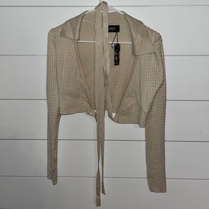 Cider’s Womens Cropped retro v-necked knit sweater
